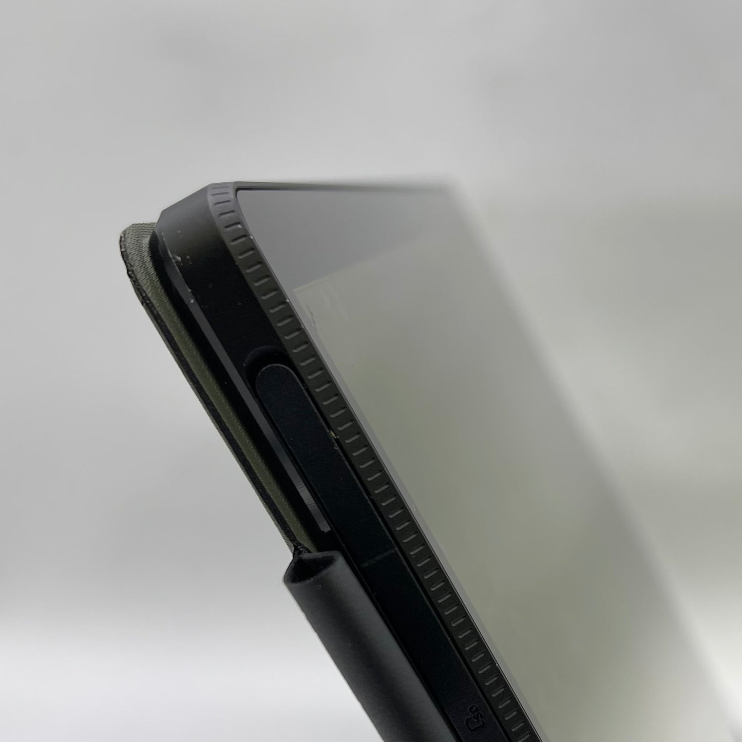 Asus ProArt PZ13 HT5306Q 13.3" Snapdragon X Plus 16GB RAM 1TB SSD ADRENO