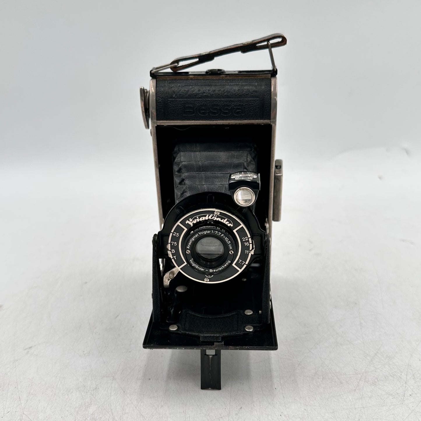 Vintage Voigtländer Bessa 6x9 Folding Camera w/ Voigtar 1:7,7/10,5 cm F=10,5 cm F7,7