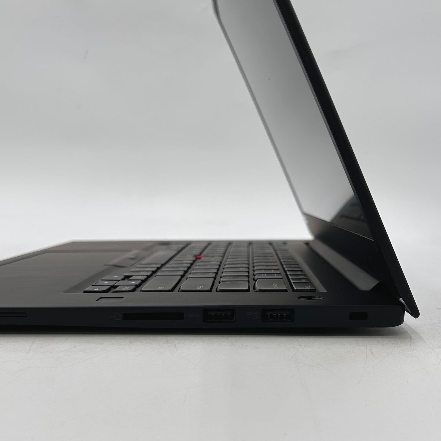 Lenovo ThinkPad P1 Gen 2 15.6" i7-9850H 2.6GHz 32GB RAM 1TB SSD Quadro T1000