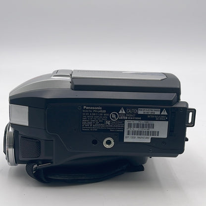 Panasonic PV-L452D Palmcorder VHS-C Camcorder