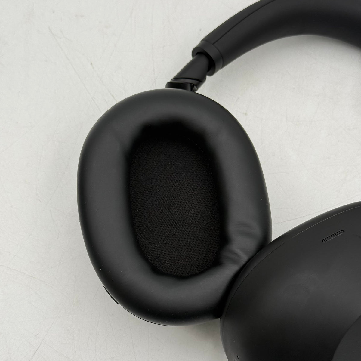 Sony Wireless Noise-Canceling Over-Ear Bluetooth Headphones Black WH-1000XM6