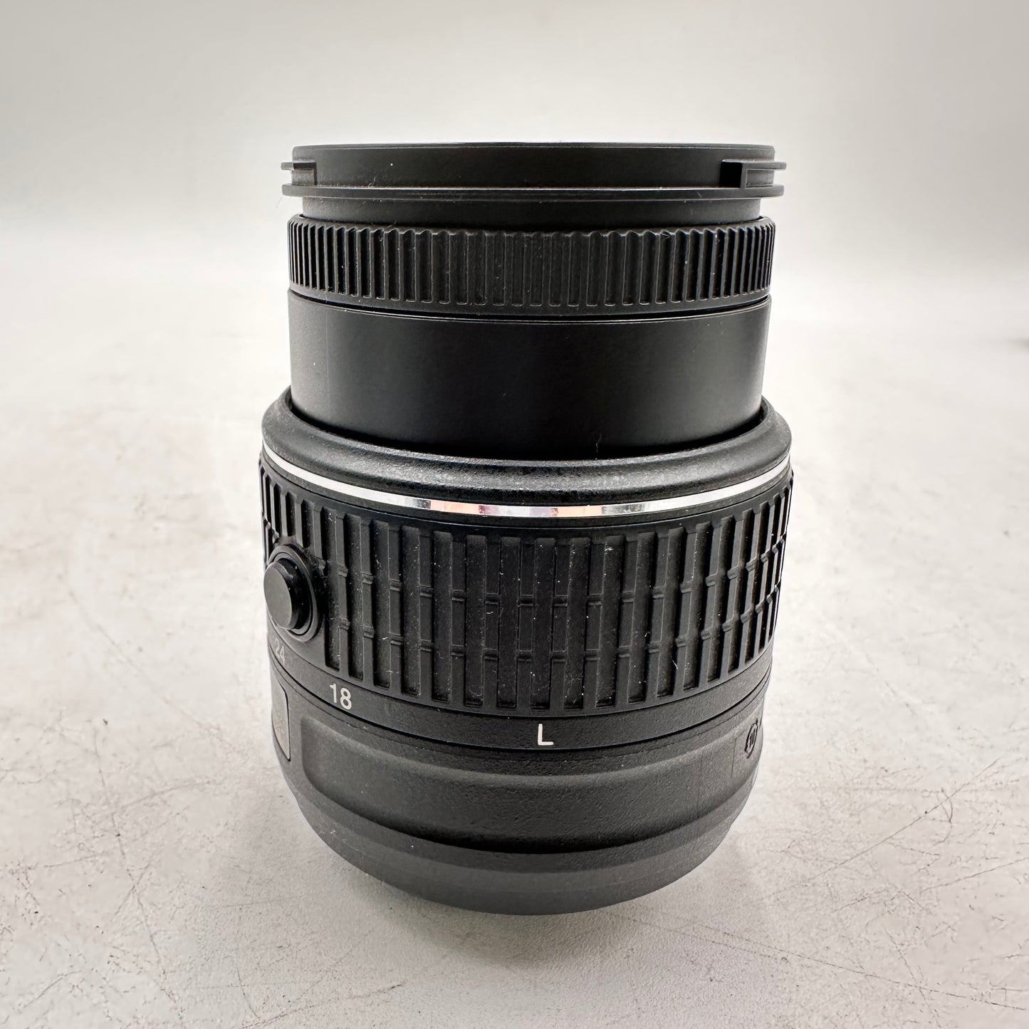 Nikon D3300 24.2MP DSLR Camera 33296SC + AF-S Nikkor 18-55mm Lens