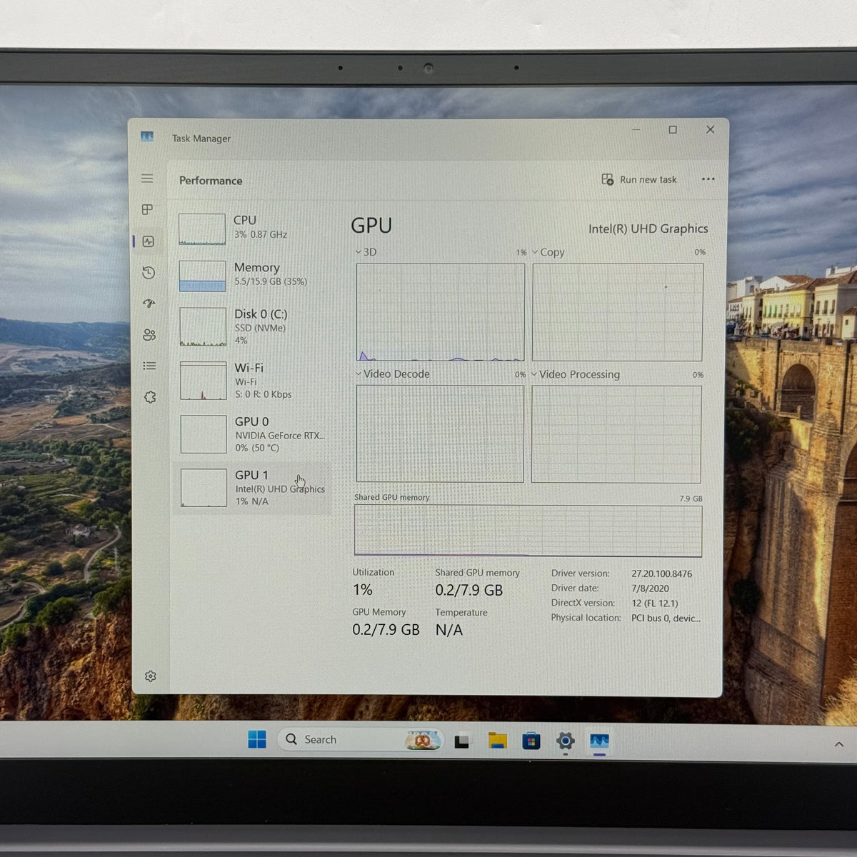 Razer Blade 15 Base RZ09-0328 15.6 i7-10750H 16GB RAM 512GB SSD GeForce RTX 2060