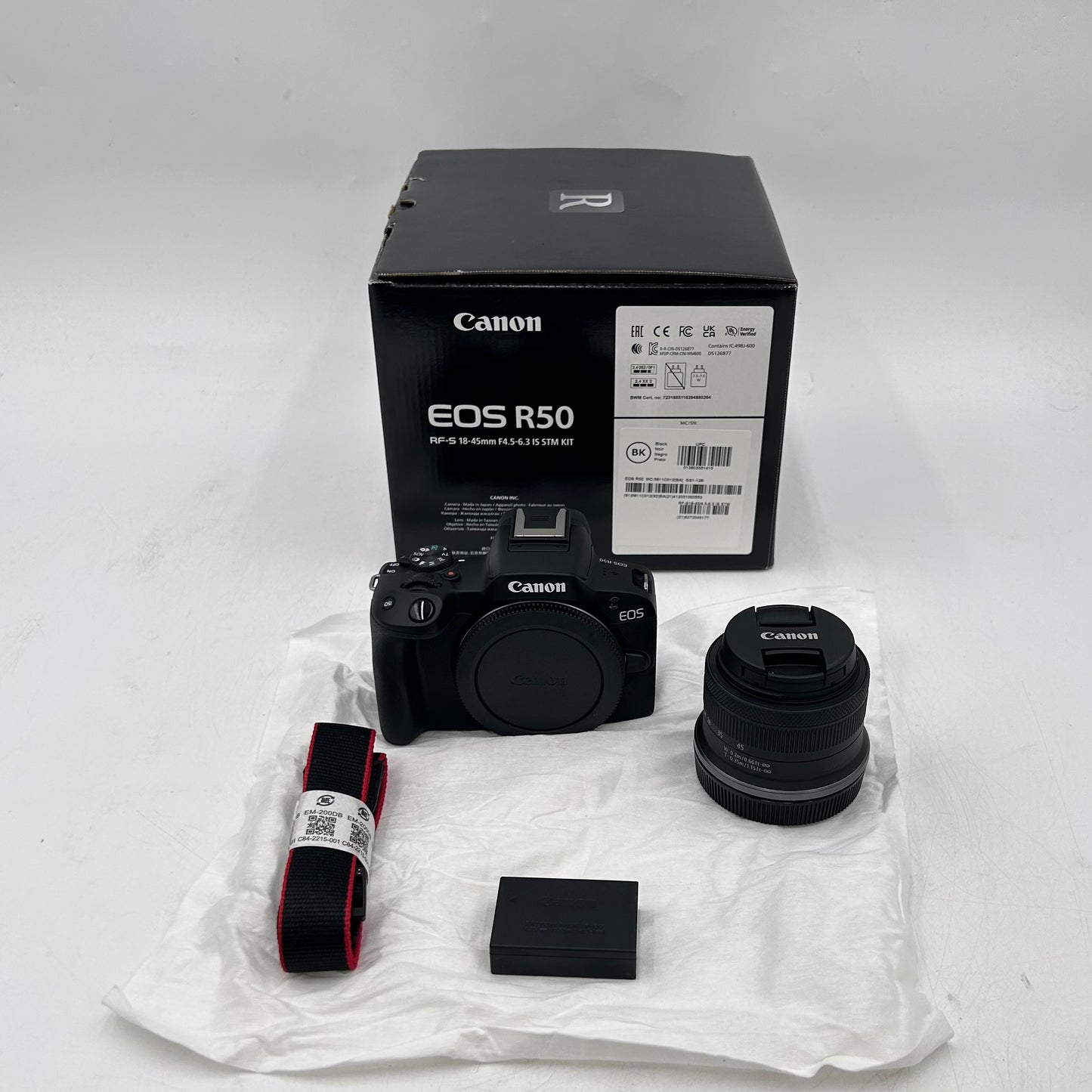 New Canon EOS R50 24.2MP Mirrorless Camera Kit w/ RF-S 18-45mm Lens