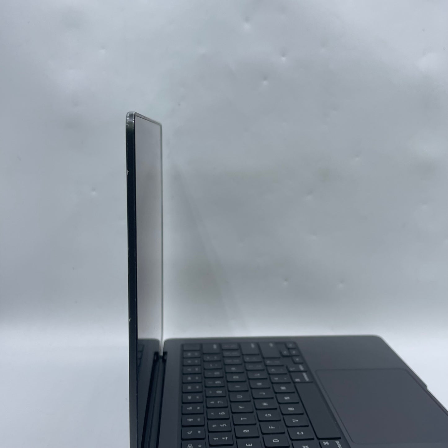 2023 Apple MacBook Pro 14" M3 Pro 14C GPU 4.0GHz 18GB RAM 512GB SSD A2992