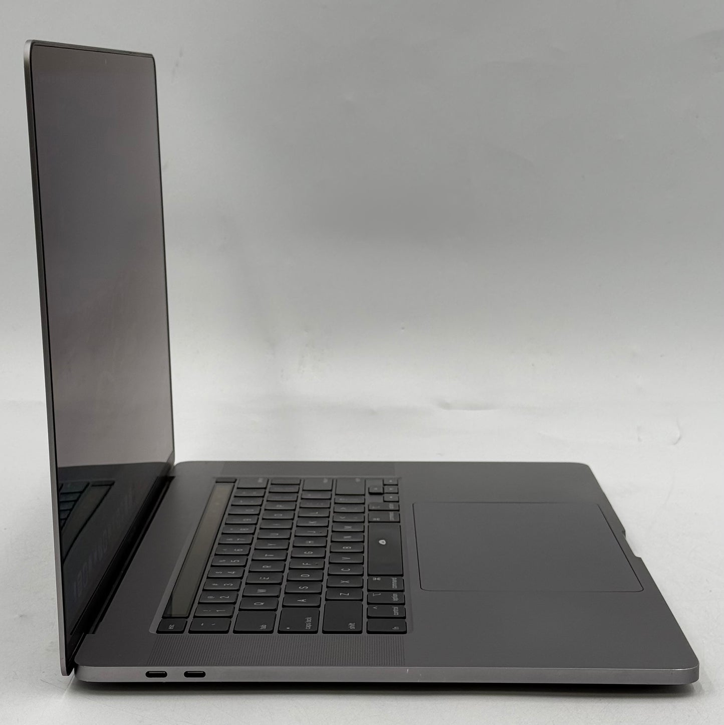 2019 Apple MacBook Pro 16" i9 2.3GHz 16GB RAM 1TB SSD Space Gray A2141