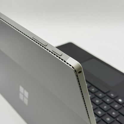 Microsoft Surface Pro 4 1724 12.3" i5 2.5GHz 8GB RAM 256GB SSD
