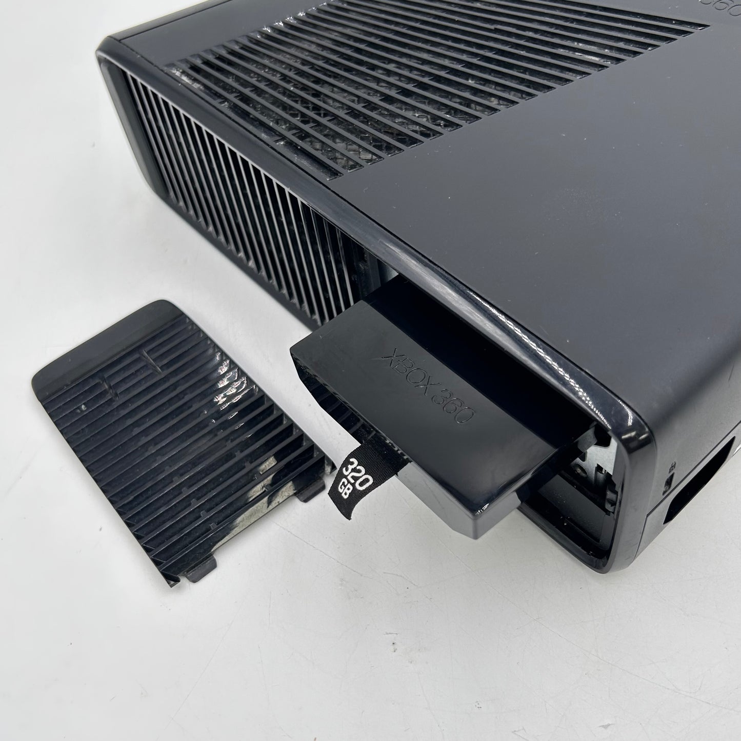 Microsoft Xbox 360 S 320GB Console Gaming System Black 1439