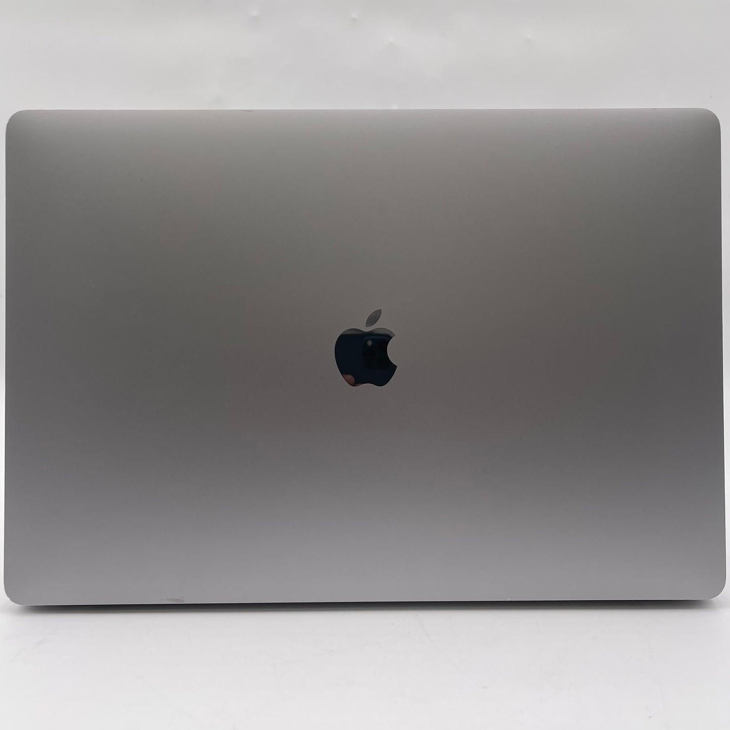 2019 Apple MacBook Pro 16" i9 2.3GHz 16GB RAM 1TB Silver A2141 Radeon Pro 5500M