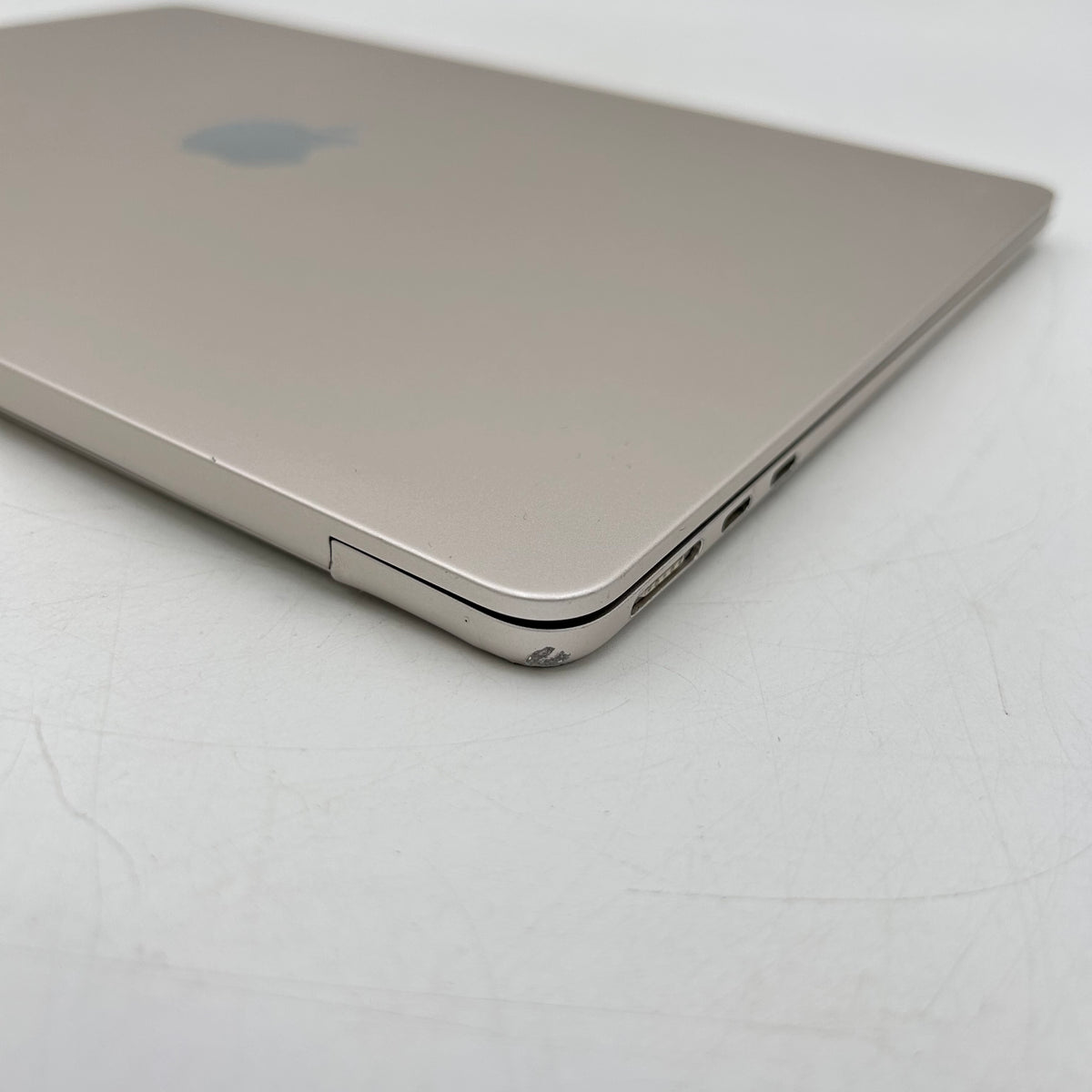 2022 Apple MacBook Air 13.6" M2 8C GPU 3.5GHz 8GB RAM 512GB SSD MLY23LL/A Read