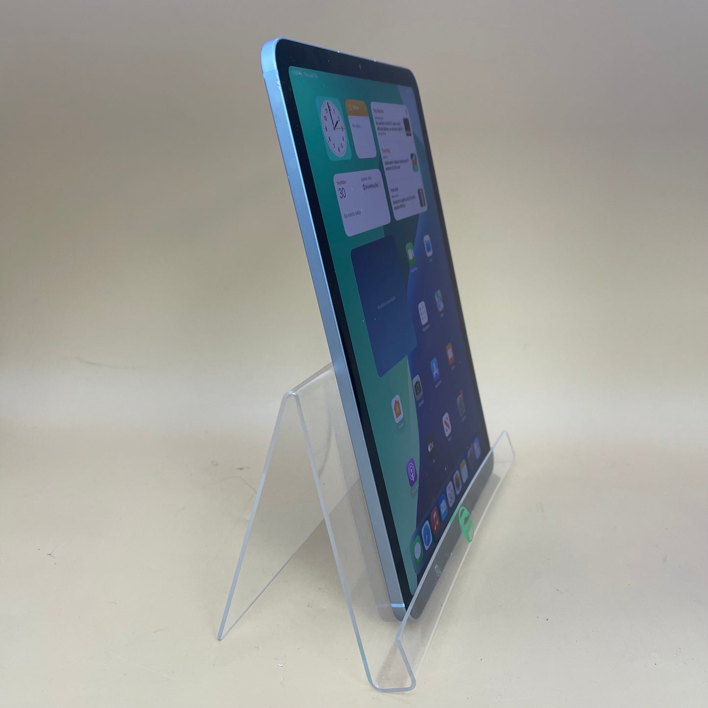 Unlocked Apple iPad Air 4th Gen 256GB 18.2 Sky Blue A2324