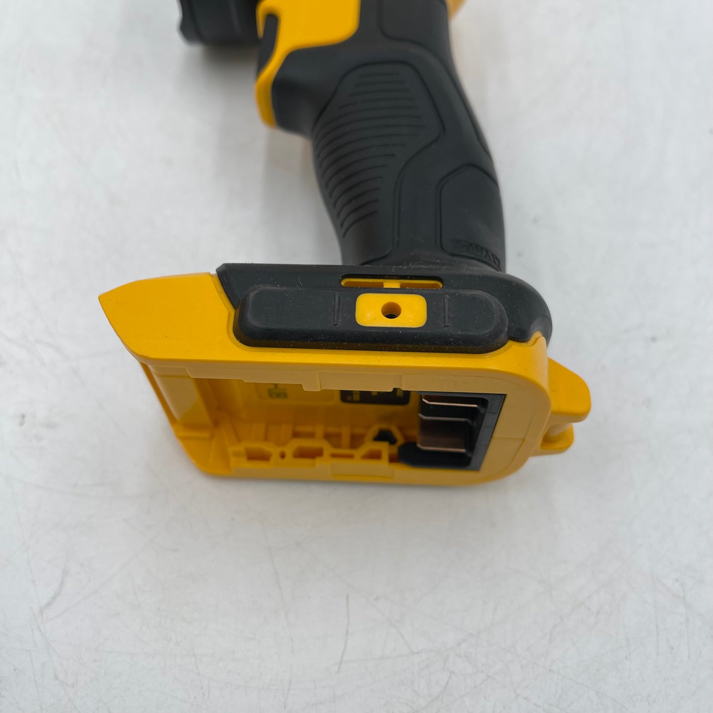 New DeWalt DCL040 20V MAX LED Work Light