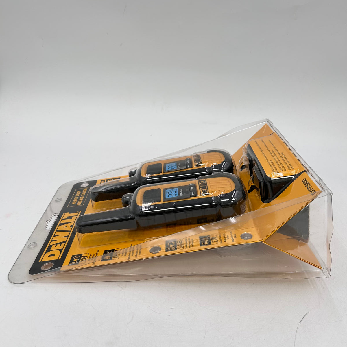 New DeWalt 22-Channel Two Way Heavy Duty Radio Walkie Talkies DXPRS800