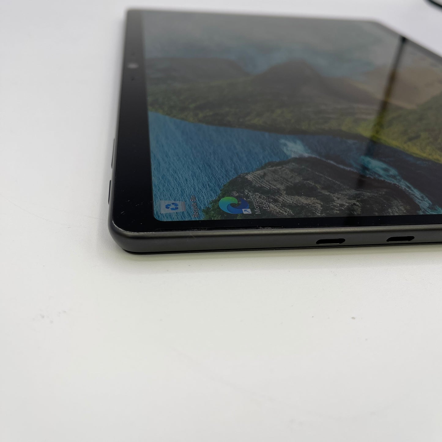 Microsoft Surface Pro 10 2079 Core Ultra 5 135H 2.1GHz 16GB RAM 256GB SSD