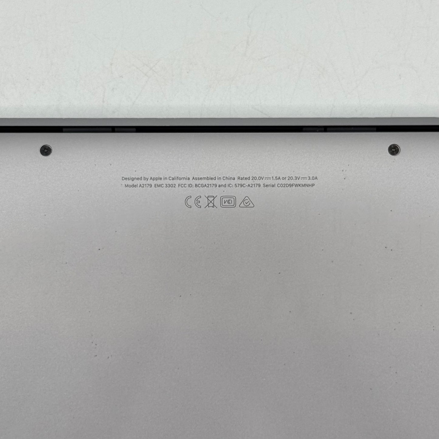 2020 Apple MacBook Air 13.3" i3 1.1GHz 8GB RAM 256GB SSD Space Gray A2179