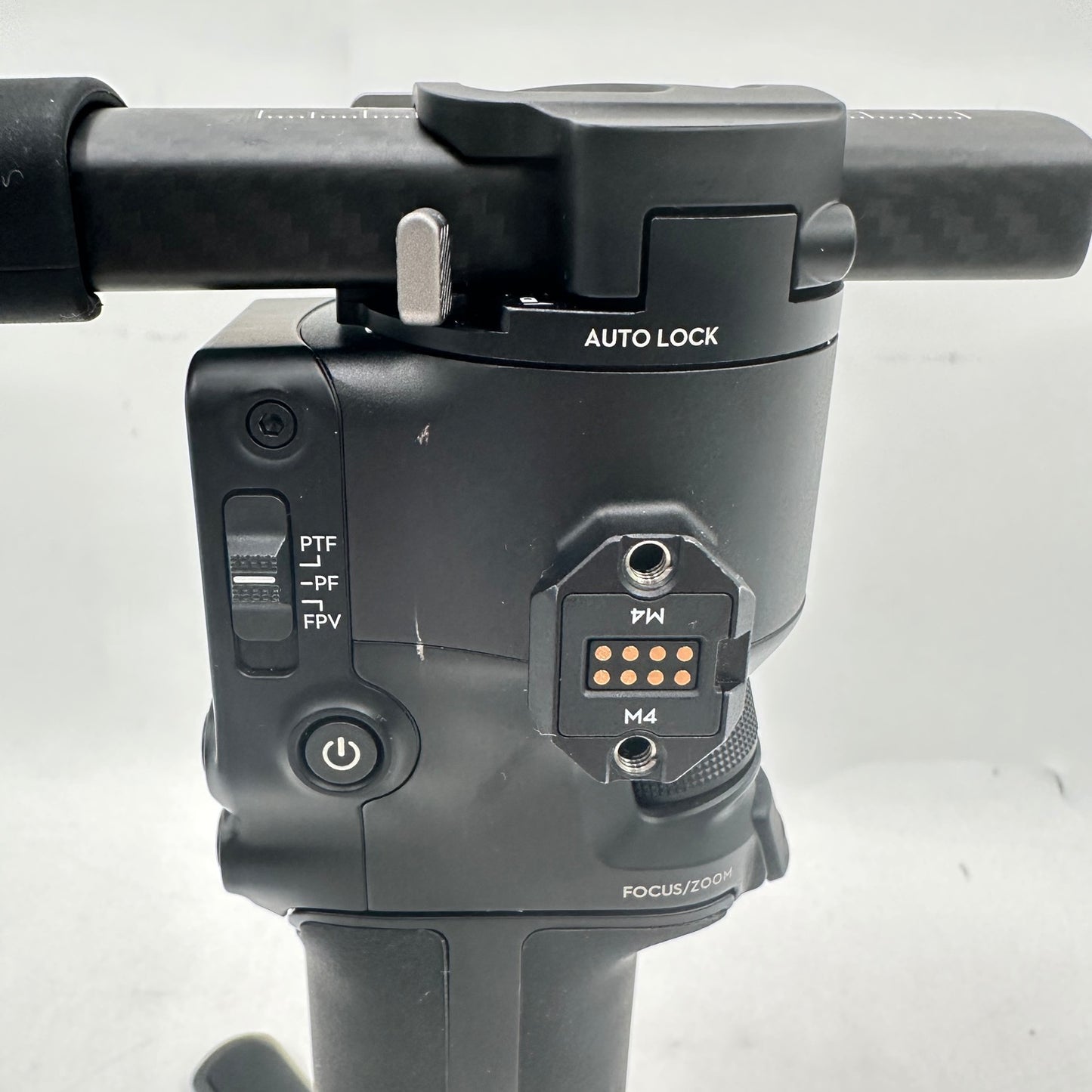 DJI RS 4 PRO Combo  3-Axis Gimbal Stabilizer P04P