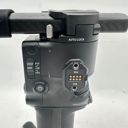 DJI RS 4 PRO Combo  3-Axis Gimbal Stabilizer P04P