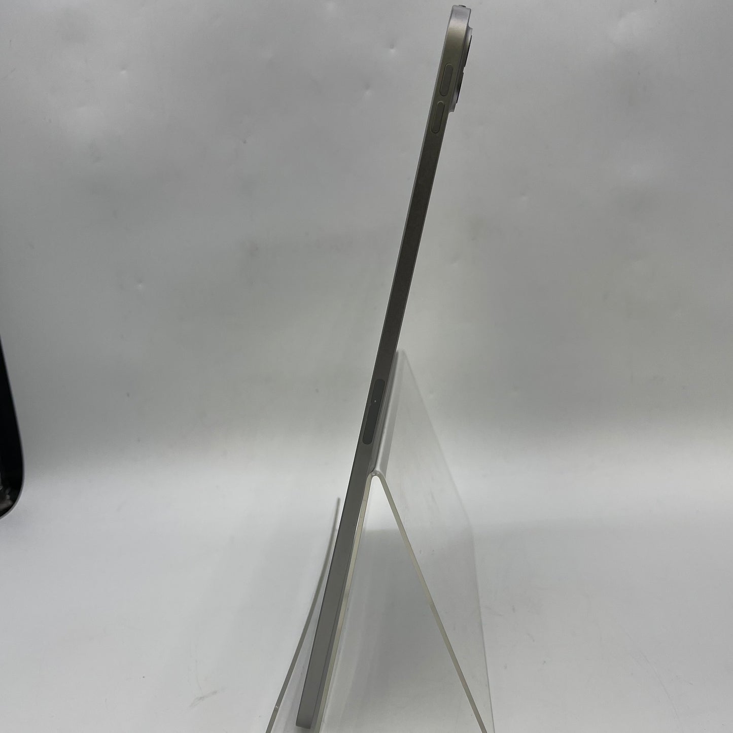 WiFi Only Apple iPad Pro 12.9" 6th Gen 128GB Space Gray MNXP3LL/A