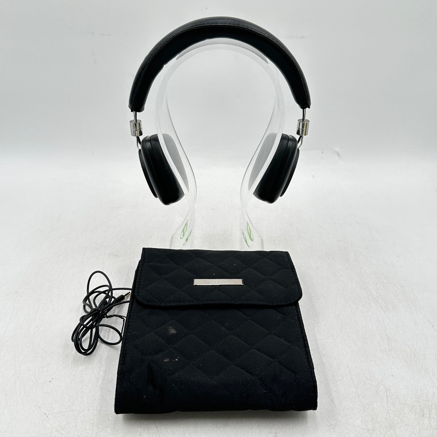 Bowers & Wilkins P5 Wireless Over-Ear Bluetooth Headphones Black FP37443