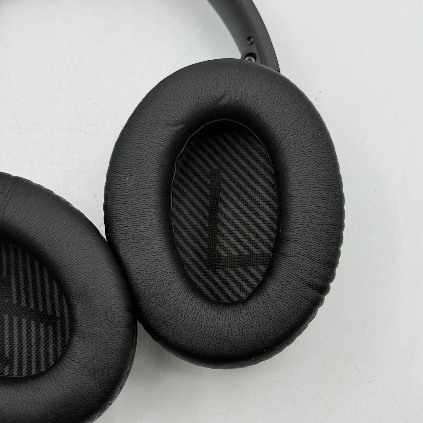 Bose QuietComfort 35 II Wireless Over-Ear Noise Cancelling Headphones Black