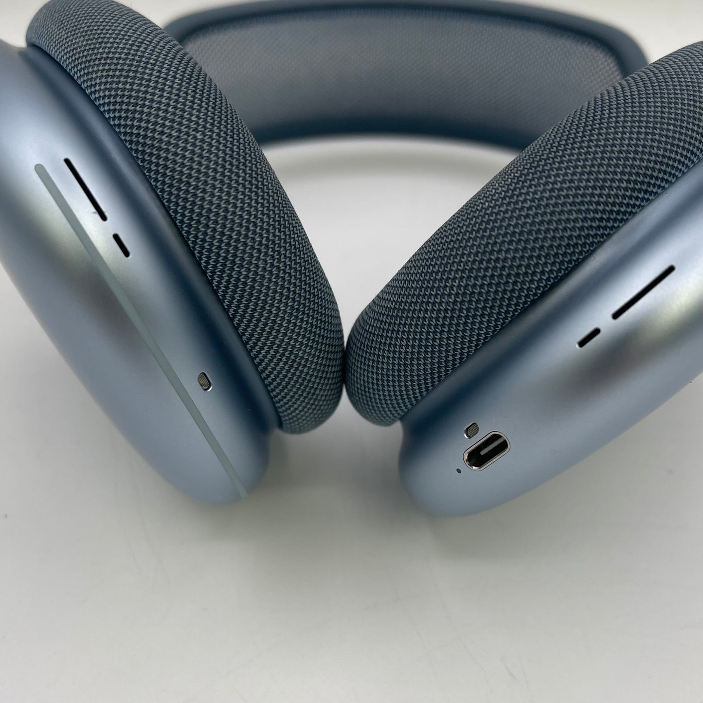 Apple AirPods Max Wireless Over-Ear Headphones Blue MWW63AM/A