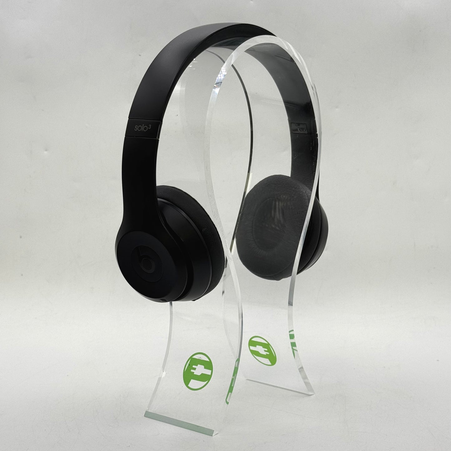 Beats Solo3 Wireless On-Ear Bluetooth Headphones Black A1796