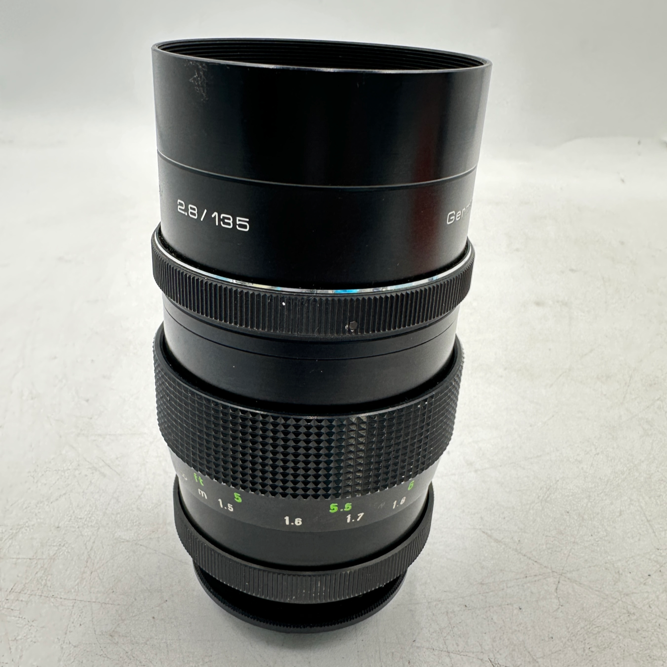 Pentacon Vintage Prime Lens 15-blade 135mm f/2.8 M42 Screw Mount