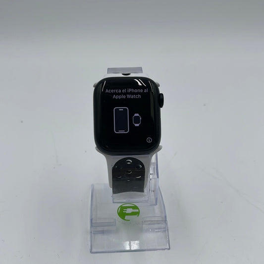Unlocked Apple Watch Series 7 41MM Midnight Aluminum Midnight Sports Band A2475
