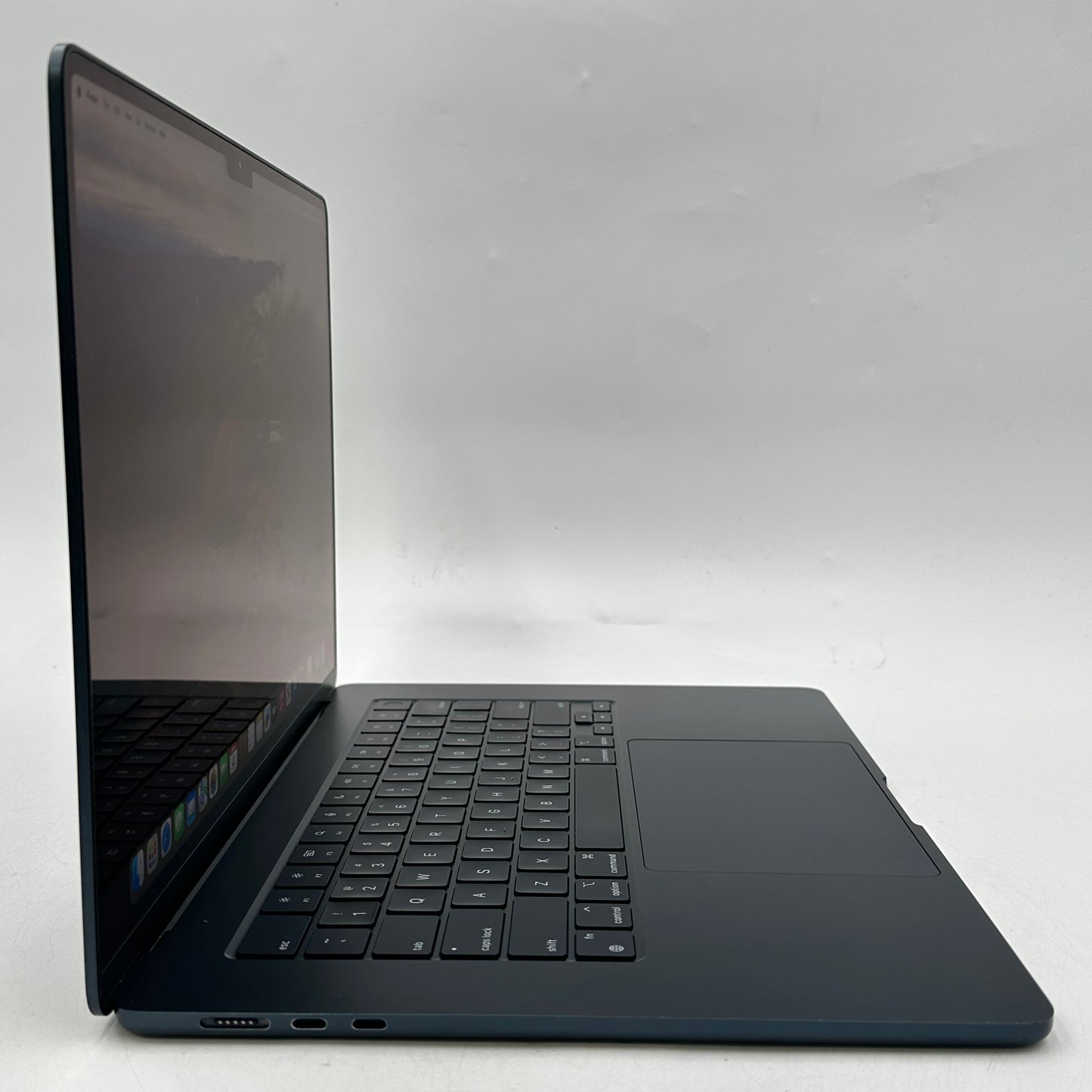 2024 Apple MacBook Air 15" M3 10C GPU 4.0GHz 8GB RAM 256GB SSD A3114