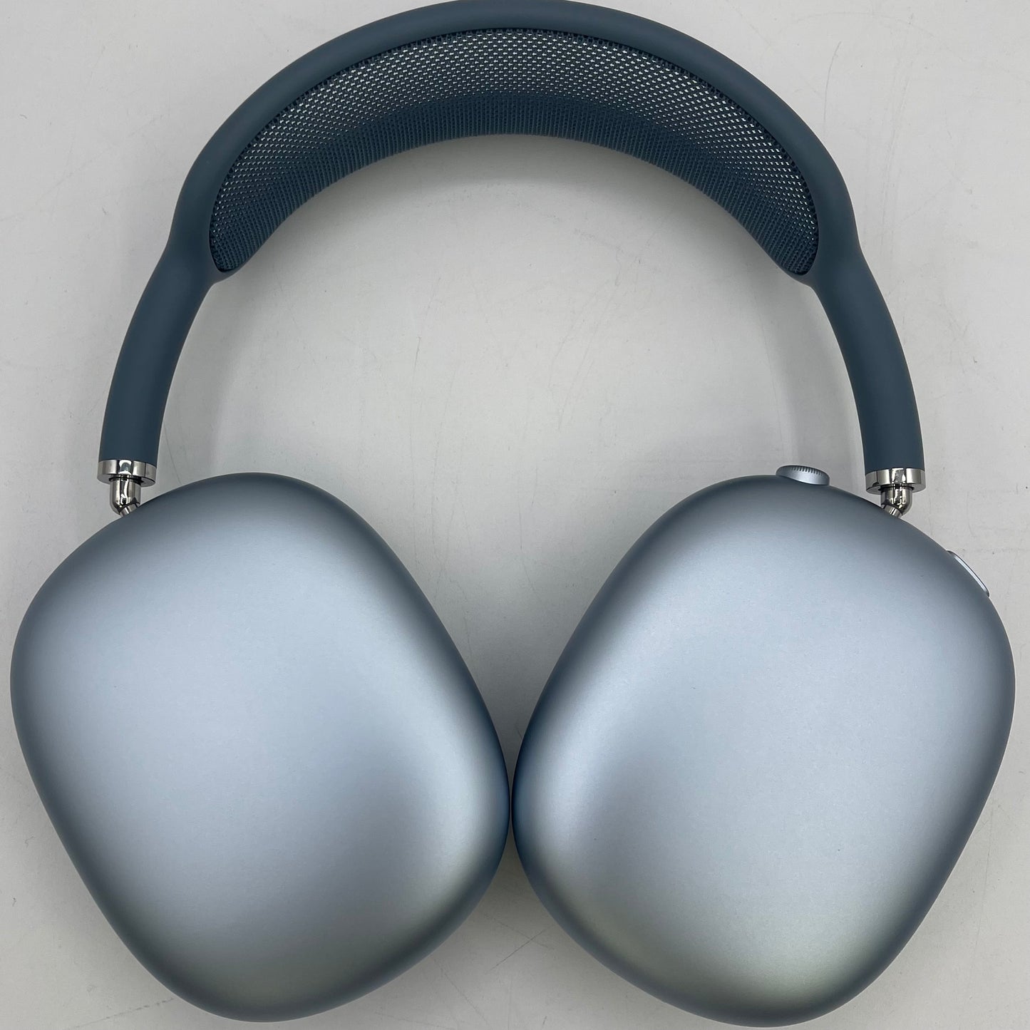 Apple AirPods Max Wireless Over-Ear Headphones Blue MWW63AM/A