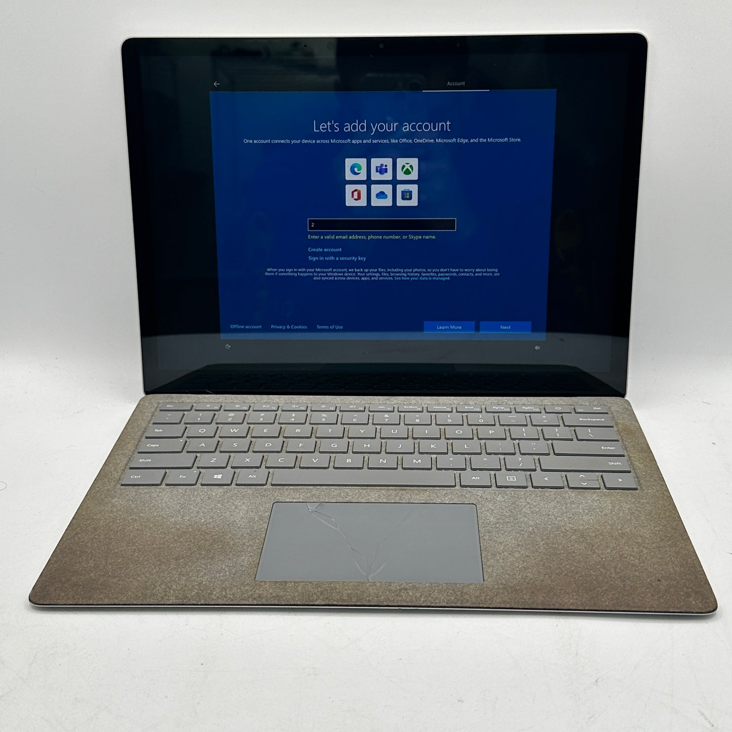 Microsoft Surface Laptop  1769 13.5" i5 2.5GHz 8GB RAM 128GB HDD Intel HD