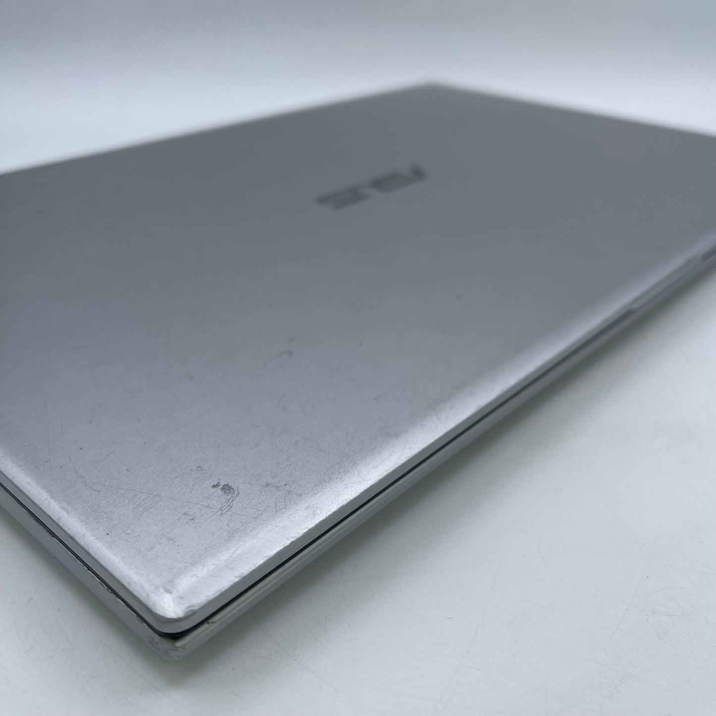 Asus Vivobook 15 X512F 15.6" i5-8265U 1.6GHz 8GB RAM 512GB SSD GeForce MX230