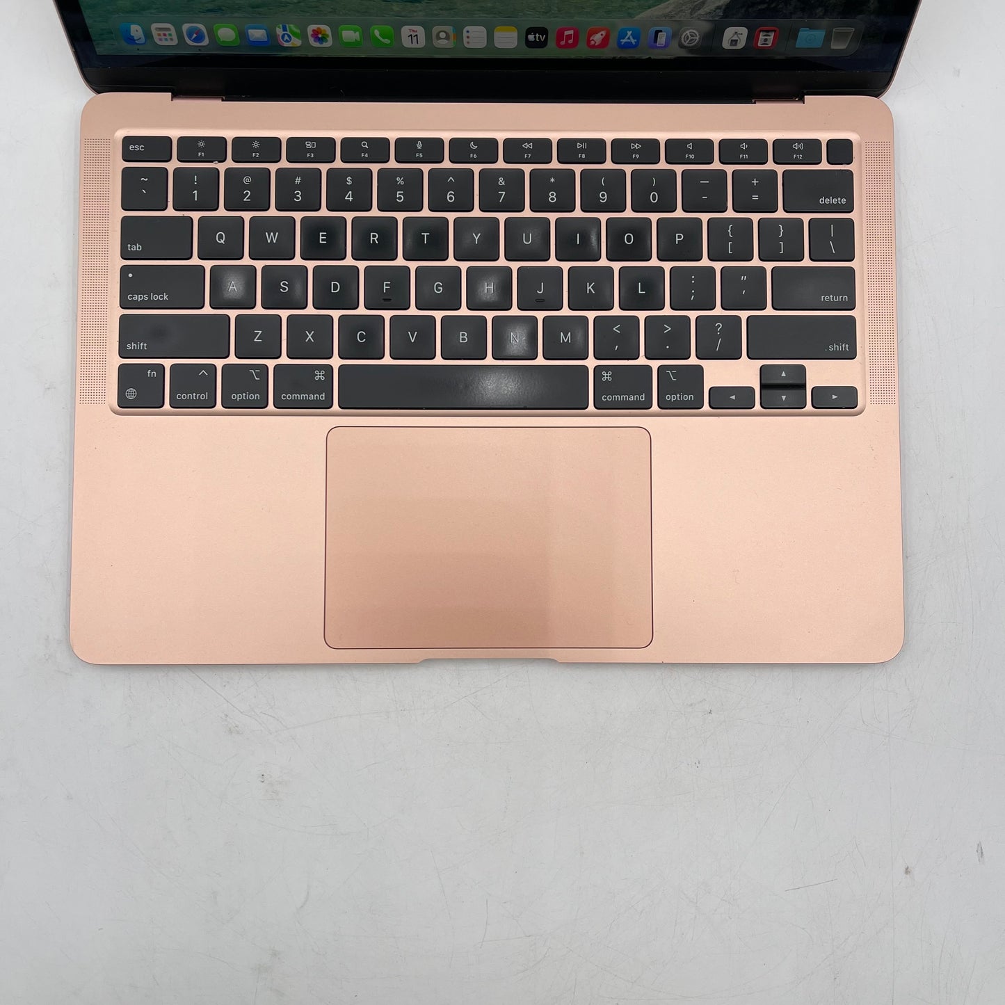 2020 Apple MacBook Air 13.3" M1 7C GPU 3.2GHz 8GB RAM 512GB SSD A2337