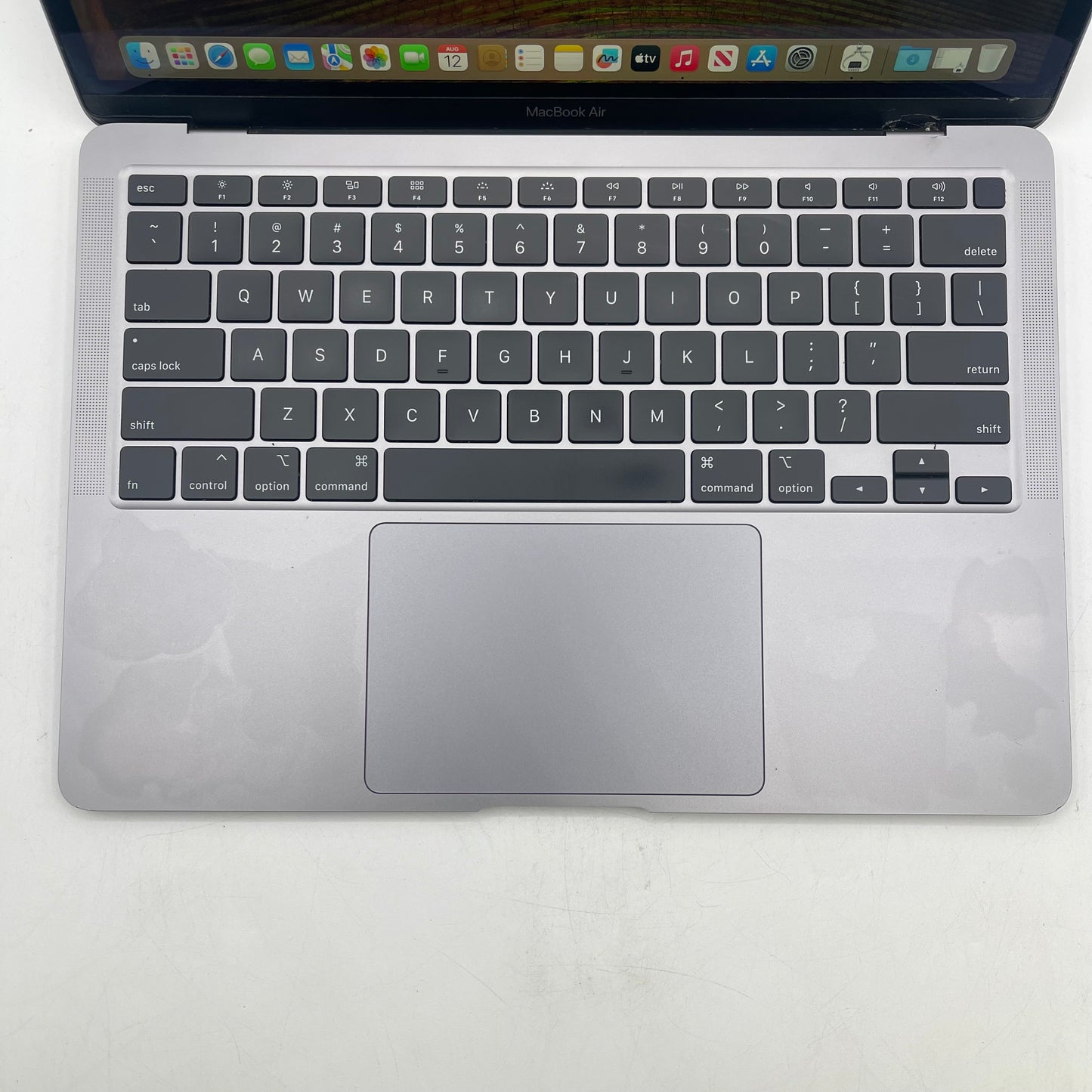 2020 Apple MacBook Air 13.3" i3 1.1GHz 8GB RAM 256GB SSD Space Gray A2179