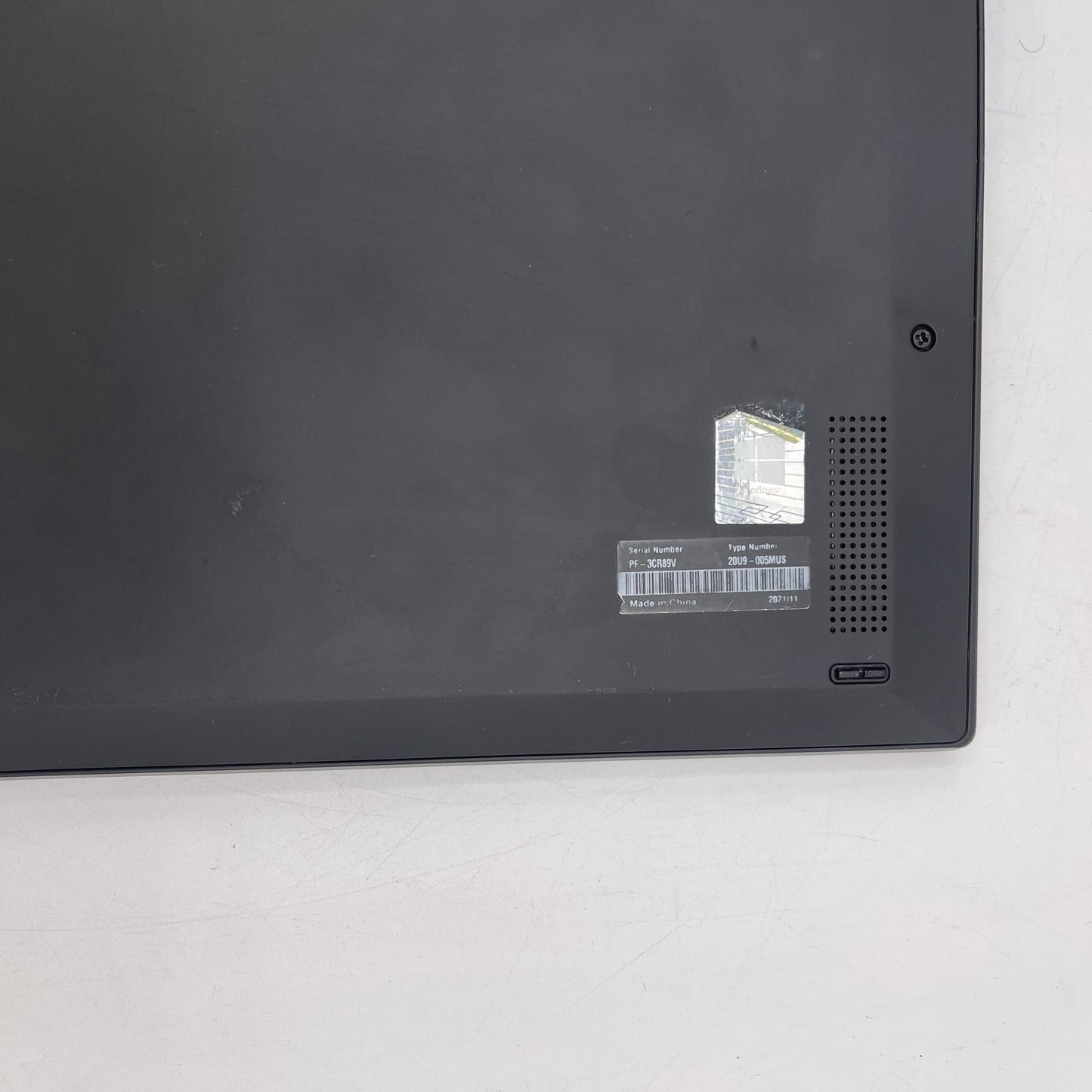 Lenovo ThinkPad X1 Carbon Gen 8 14" i7-10510U 1.8GHz 16GB RAM 1TB SSD