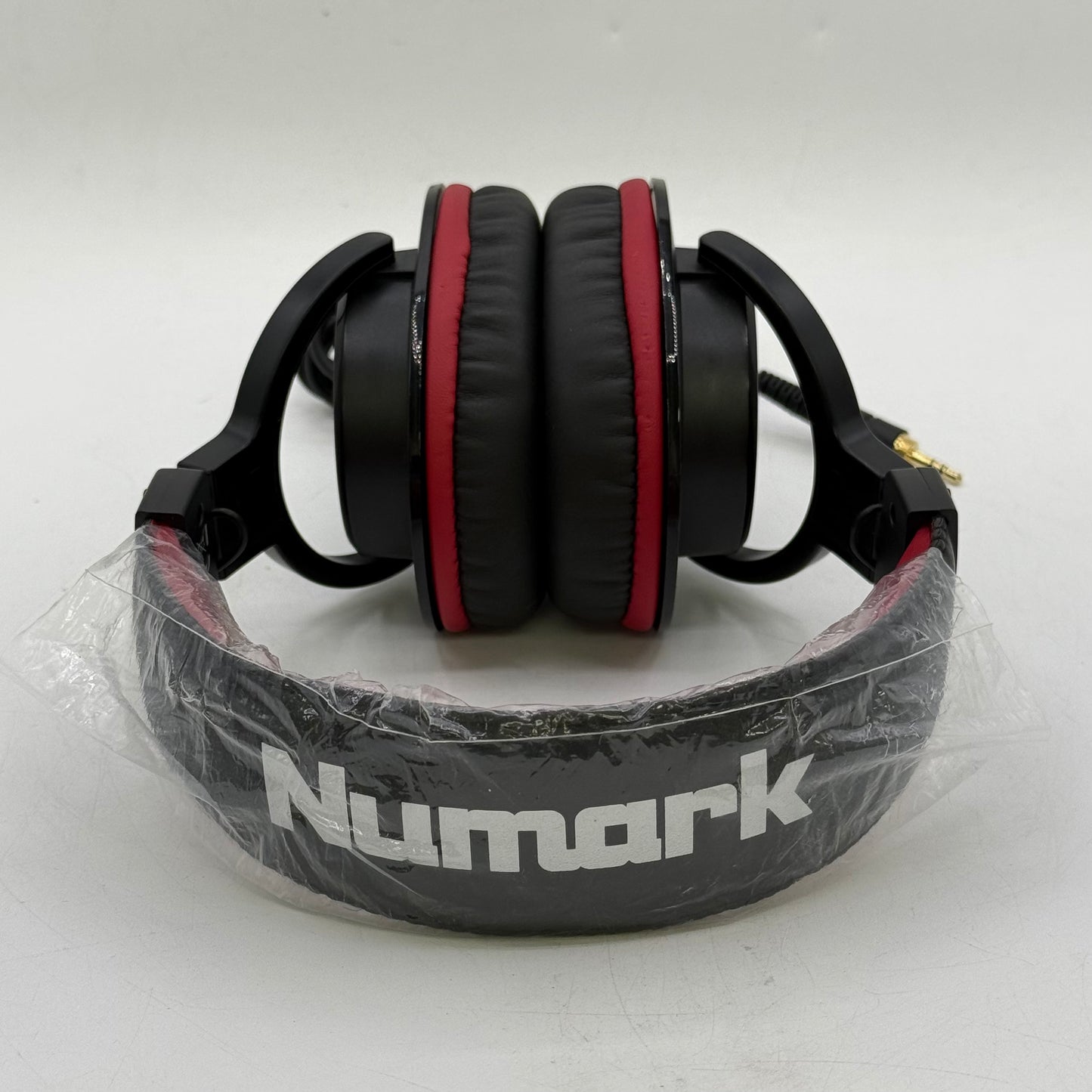 Numark Over-Ear Wired Professional DJ/Studio Monitor Headphone Black/Red HF175