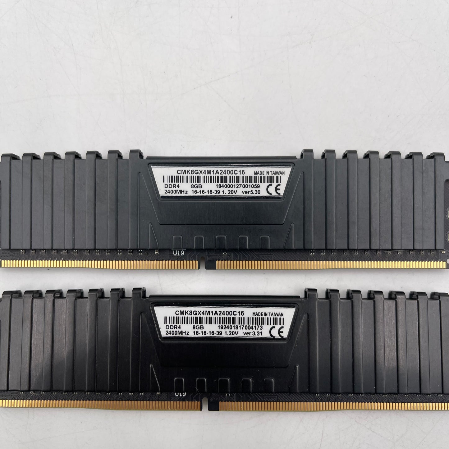 Corsair Vengeance LPX 16GB (2x8GB) RAM DDR4 2400MHz CMK8GX4M1A2400C16