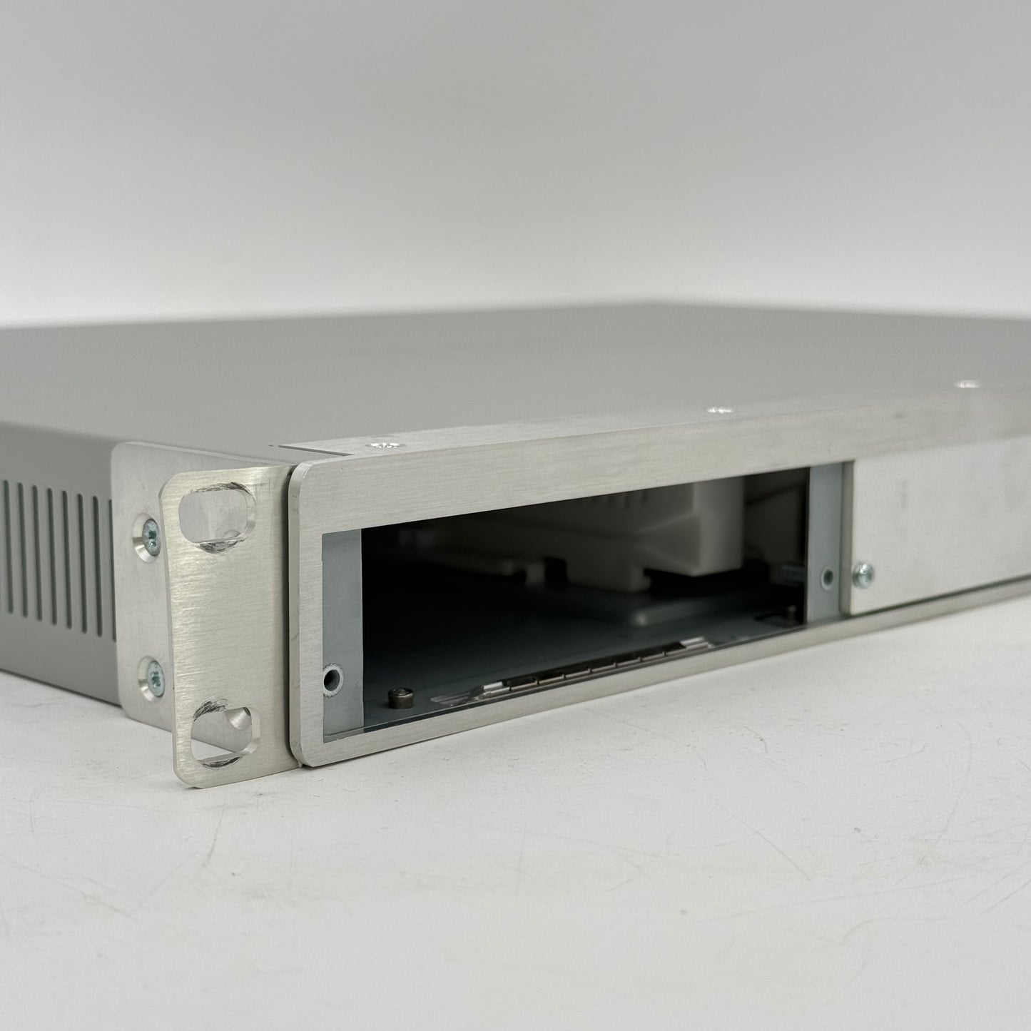 New Axis Communications 291 1U Video Server Rack