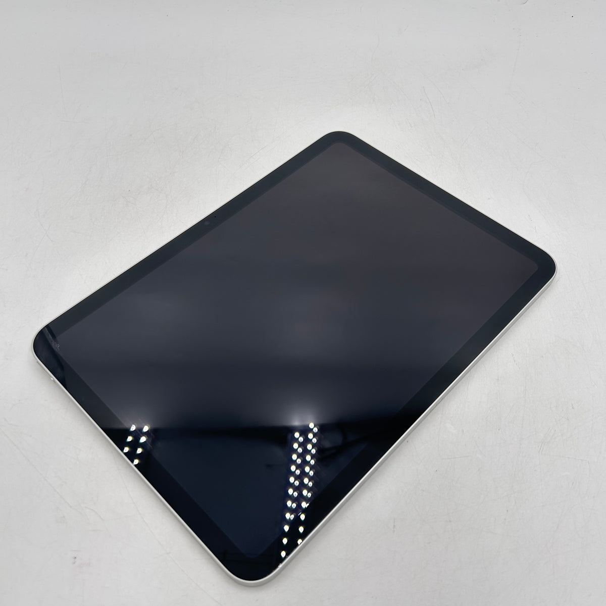 WiFi Only Apple iPad 11" (A16) 128GB Silver MD3Y4LL/A