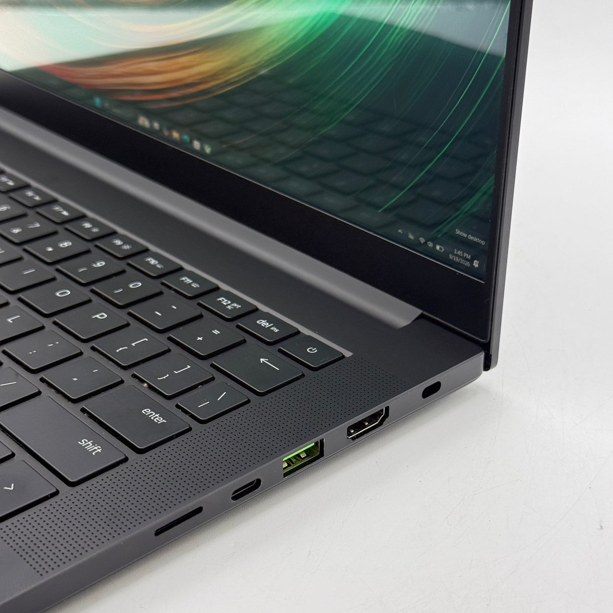 Razer Blade 14 RZ09-0530 14" Ryzen AI 9 365 64GB RAM 2TB SSD GeForce RTX 5070