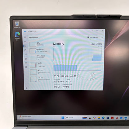 Lenovo IdeaPad Slim 3 15Q8X10 15.3 Snapdragon X  2.9GHz 16GB RAM 256GB SSD