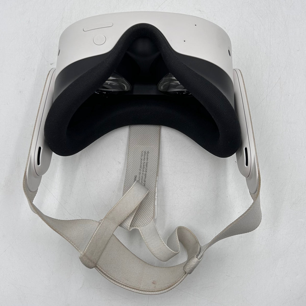Meta Quest 3S 128GB Standalone All-in-One VR Headset P97