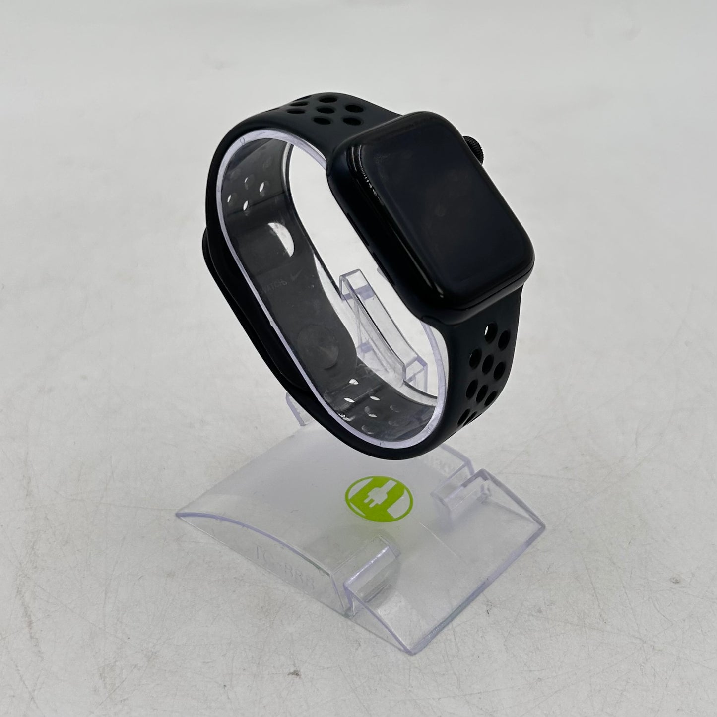 GPS Only Apple Watch SE 2nd Gen 40MM Midnight Aluminum Nike Sport Band MNT73LL/A