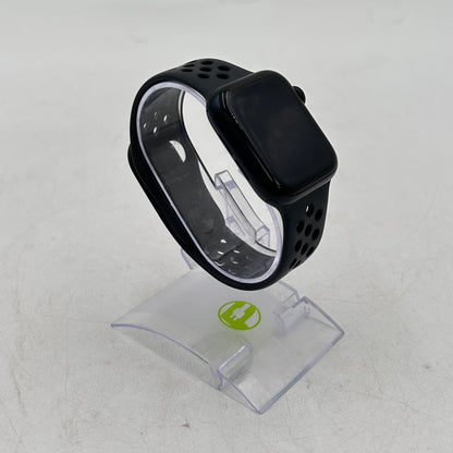 GPS Only Apple Watch SE 2nd Gen 40MM Midnight Aluminum Nike Sport Band MNT73LL/A