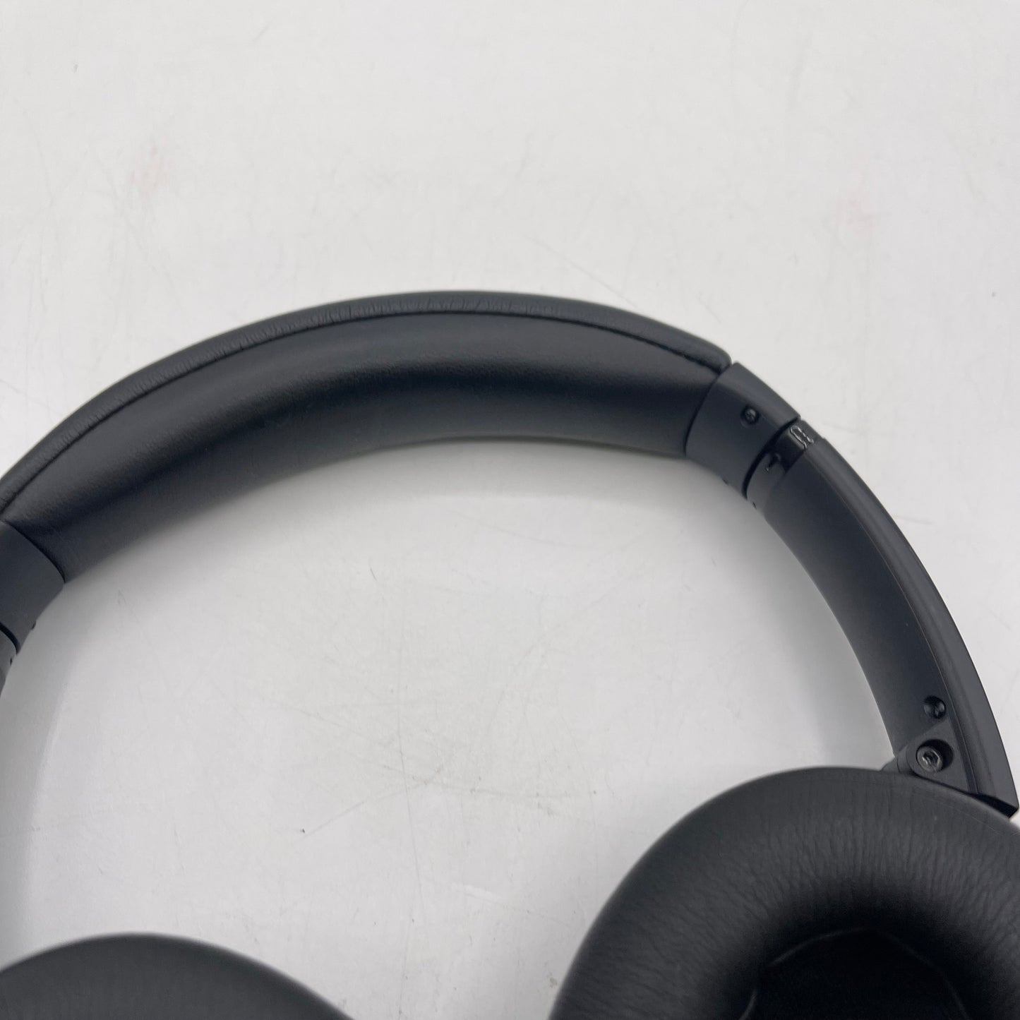 Bose QuietComfort Over-Ear Wireless Bluetooth Headphones Black