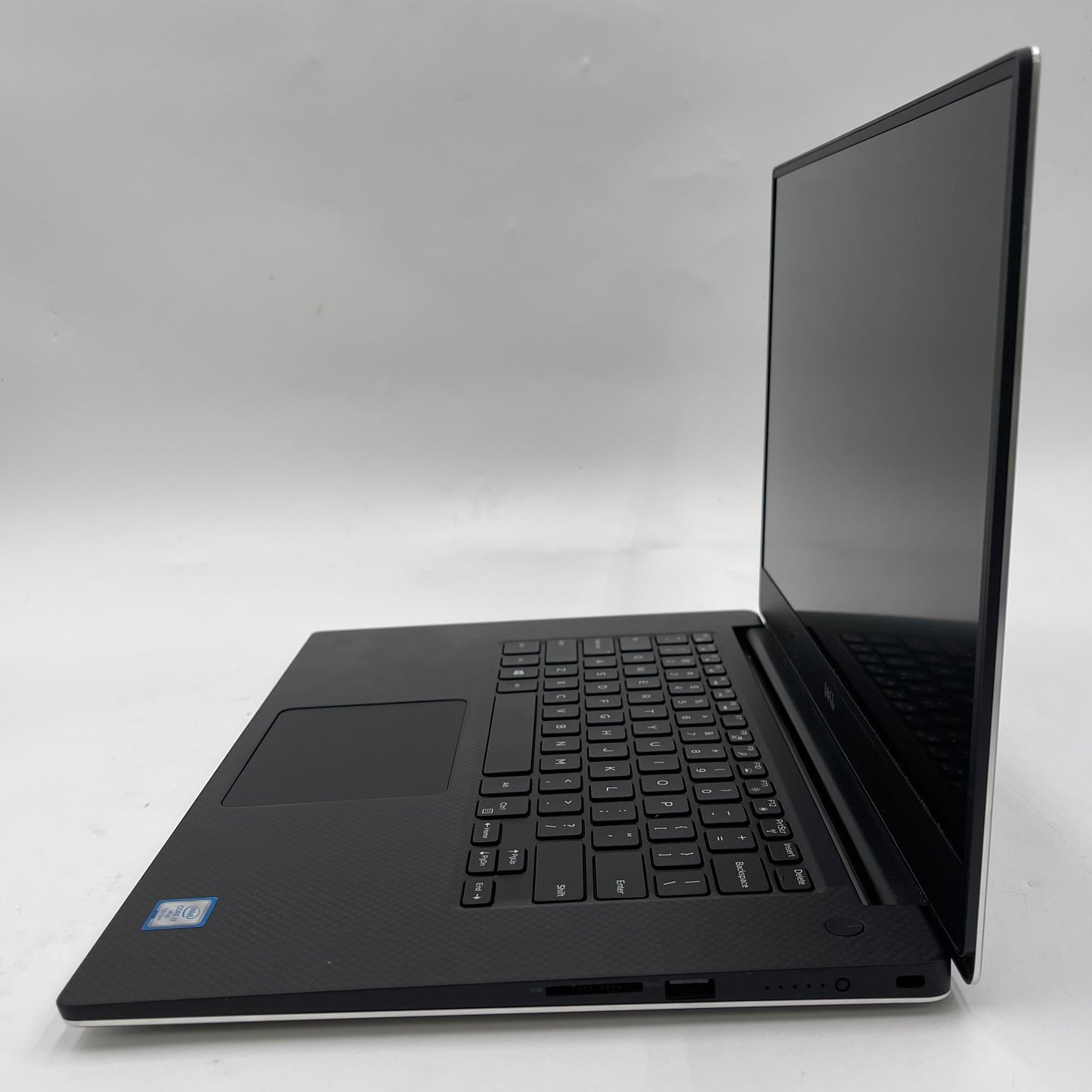 Dell Precision 5520 P56F 15.6" i7-7820HQ 2.9GHz 48GB RAM 4TB SSD Quadro M1200