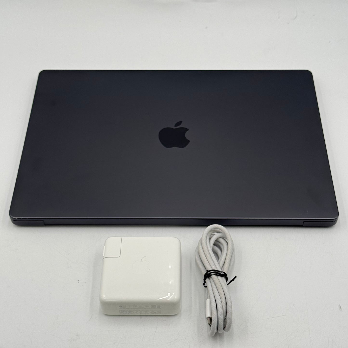 2023 Apple MacBook Pro 16" M3 Pro 18C GPU 4.0GHz 36GB RAM 512GB SSD A2991