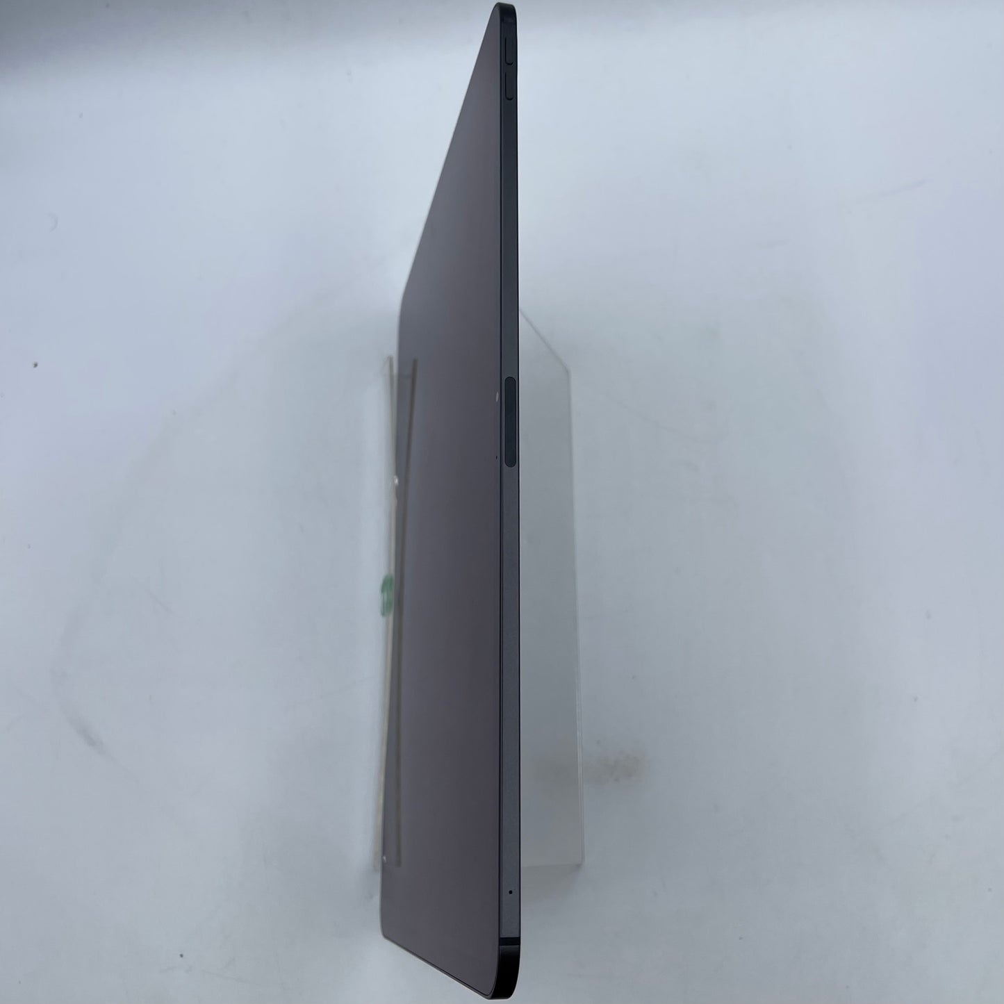 Unlocked Apple iPad Pro 13" M5 256GB Space Black ME7W4LL/A