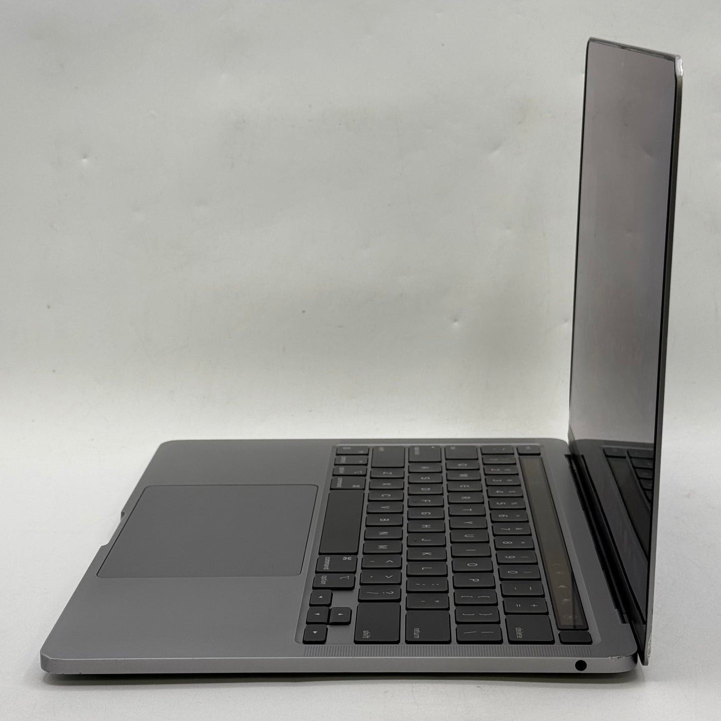 2020 Apple MacBook Pro 13.3" M1 8C GPU 3.2GHz 8GB RAM 256GB SSD A2338
