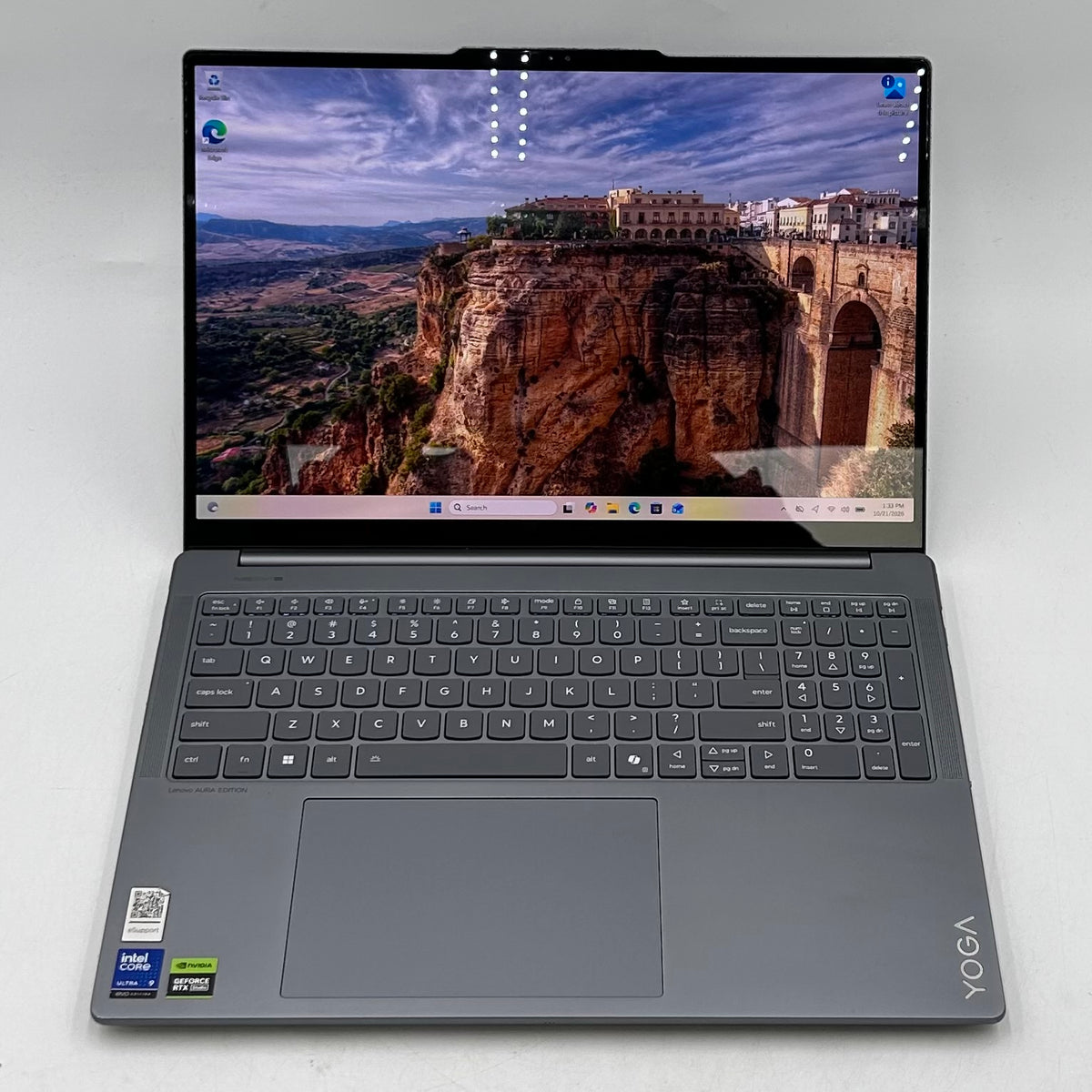Lenovo Yoga Pro 9 16iah10 16" Core Ultra 9 32GB RAM 1TB SSD GeForce RTX 5050